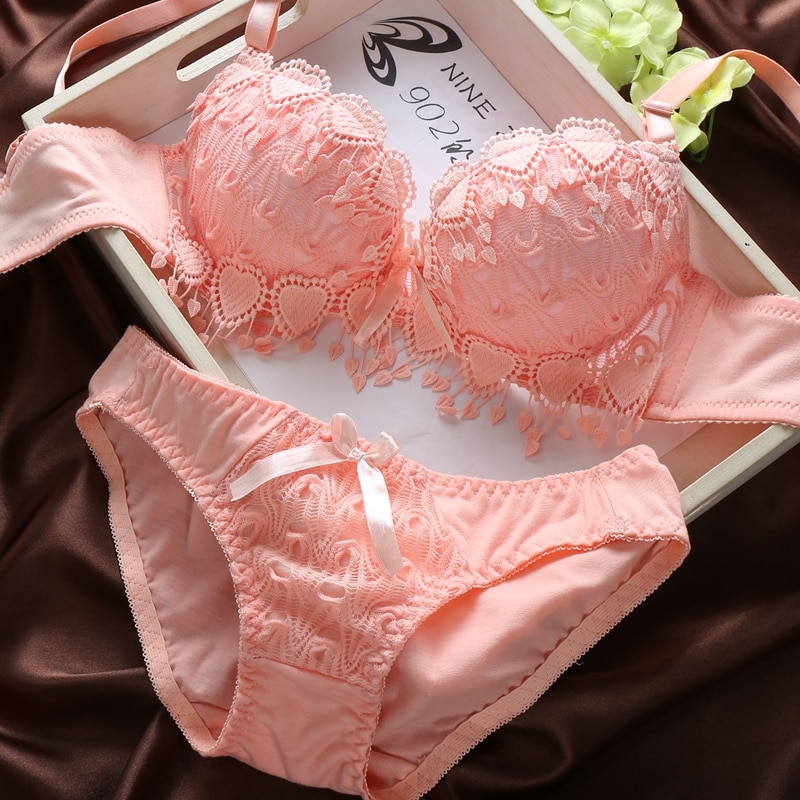 Lace Gathered Bra Set